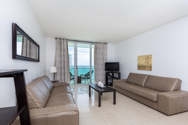 Building Photo - 3901 S Ocean Dr Unit SI FL11-ID1049825P