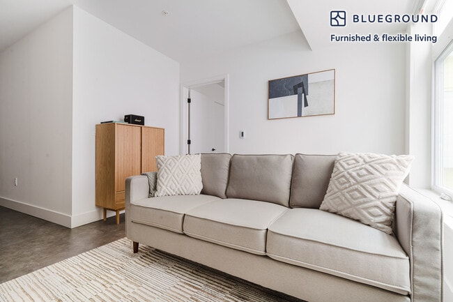 Photo - 622 Rainier Ave S Unit SI FL4-ID797