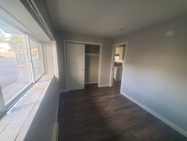 Photo - 760 Cummins Hwy Unit 4