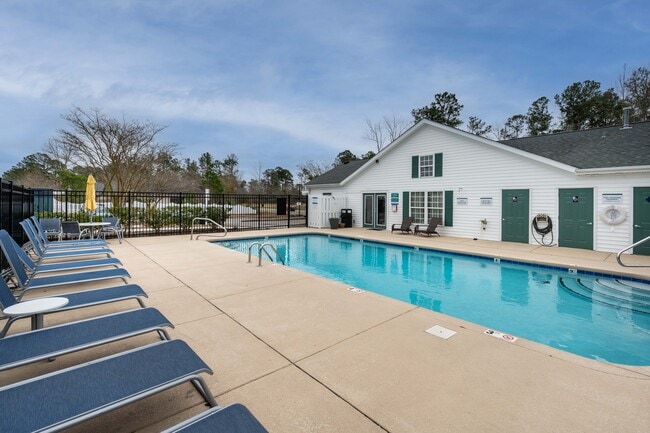 Photo - Deerbrook Apartments