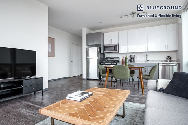 Photo - 2340 N California Ave Unit SI FL4-ID373