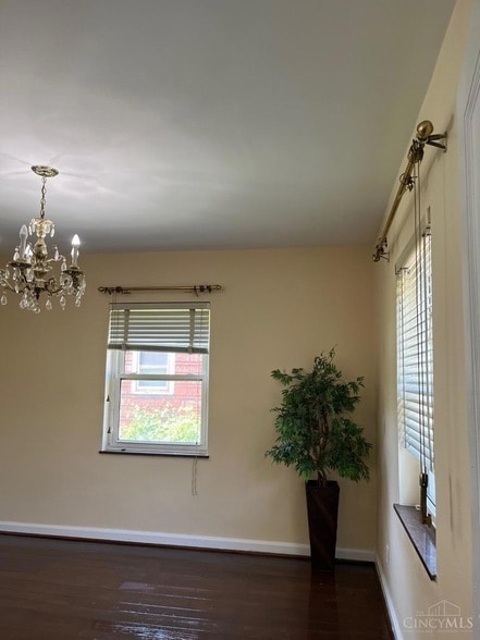 Photo - 10883 Reading Rd