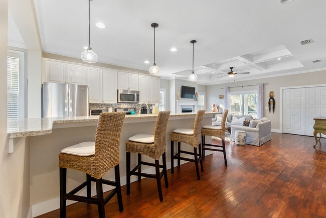 Photo - 22 Fullerwood Dr Unit ID1281988P