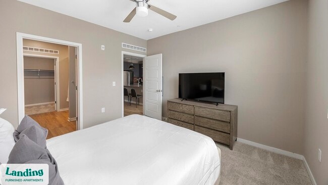 Photo - 402 W Lincoln St Unit 242