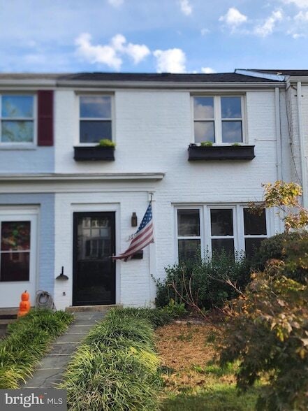 Photo - 1605 Woodbine St