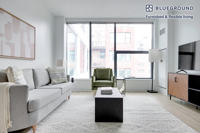 Building Photo - 808 W Van Buren St Unit FL6-ID530