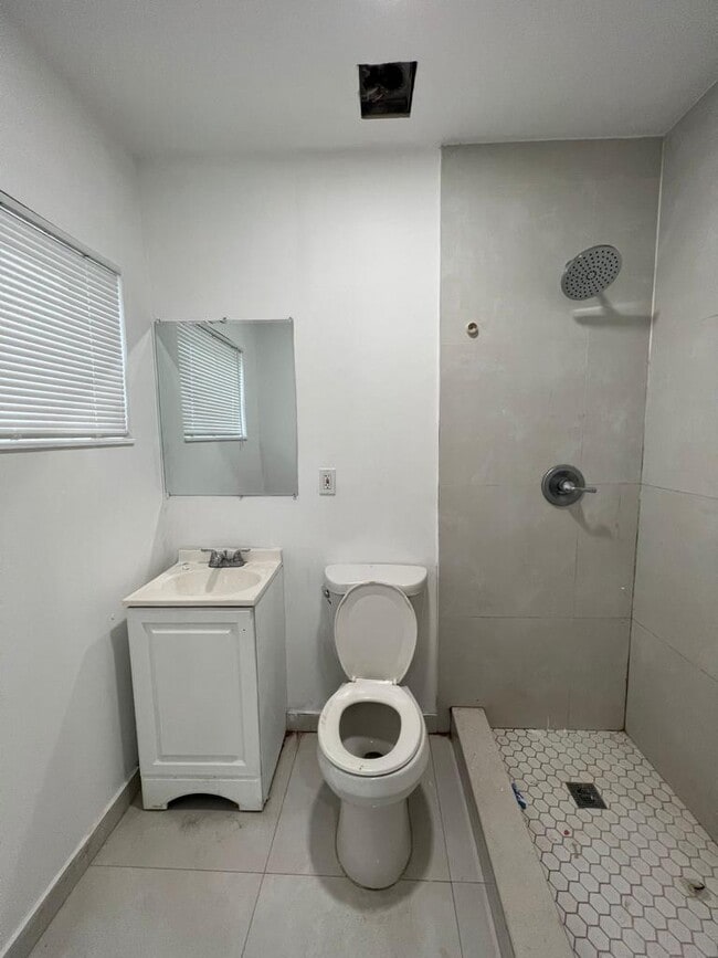 Photo - Coral Terrace