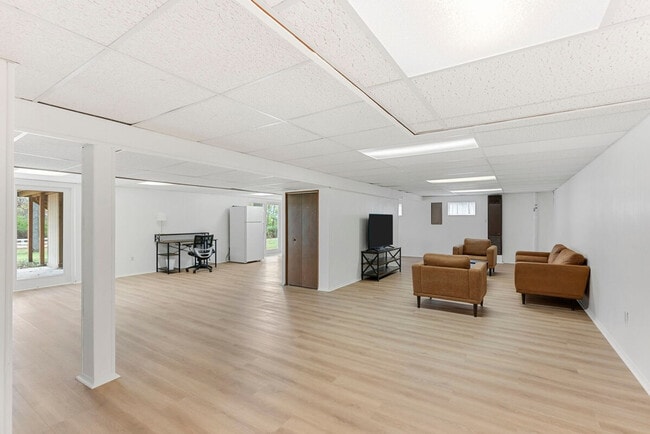 Photo - 1010 Providence Rd Unit SI ID1472908P