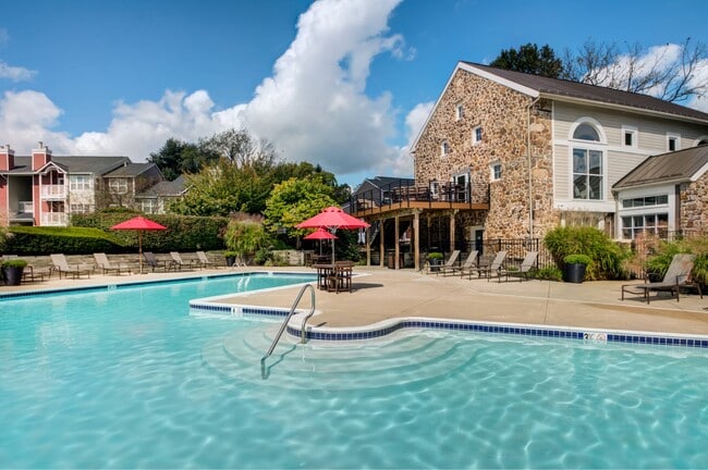 Photo - Treetops at ChesterHollow