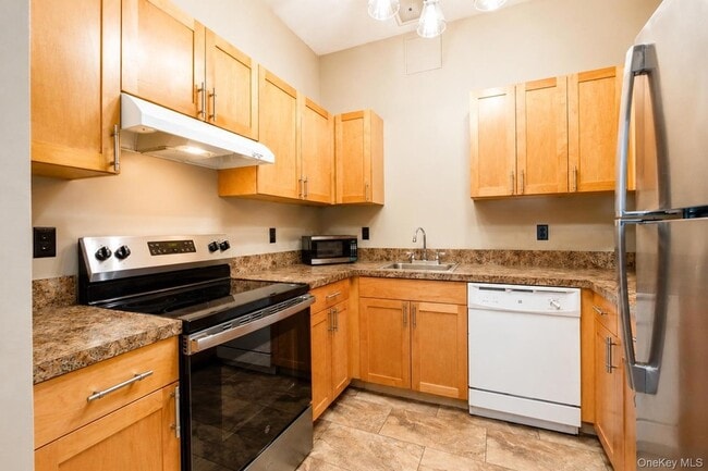 Photo - 20 S Broadway Unit 202