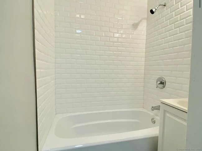 Photo - 87 Caroline St Unit 1