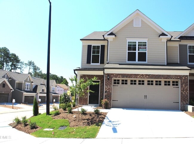 Building Photo - 1212 Nightshade Dr