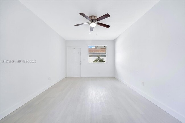 Photo - 15991 NE 18th Pl Unit 3