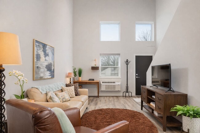 Photo - 219 S Badger Ave Unit SI ID1387452P