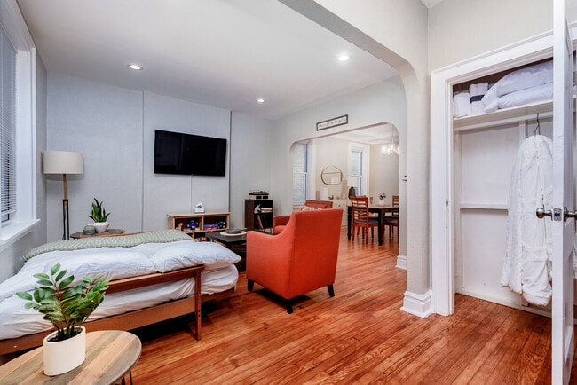 Photo - 3956 Tholozan Ave Unit SI ID1472873P