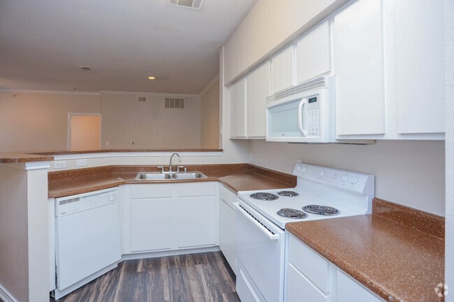 2BR, 2BA - 1153SF - The Navarro - B3 - Stoneleigh on Cartwright