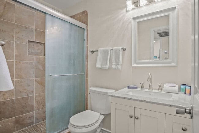 Photo - 2025 Eleventh Street-SI FL2-ID1023340P Unit SI FL2-ID1023340P