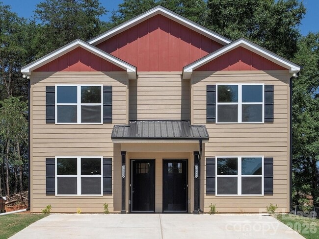 Building Photo - 2753 34th St Pl NE