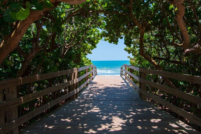 Photo - 650 Island Club Dr Unit FL2-ID1044347P