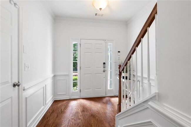 Photo - 651 Coligny Ct