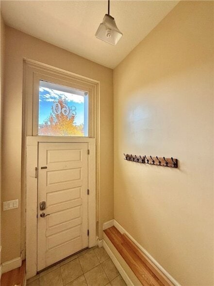 Photo - 860 Western Ave