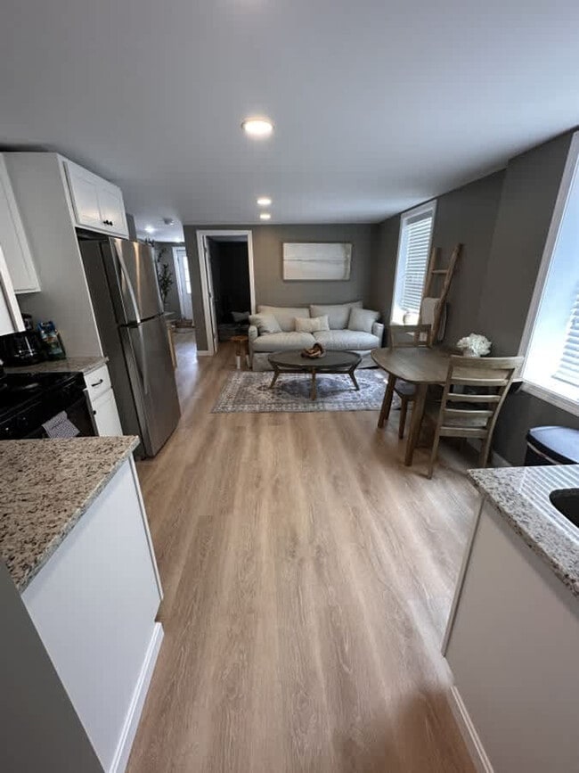 Photo - 301 Portsmouth Ave Unit ID1312408P