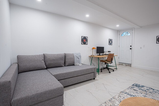 Photo - 48 Somers St Unit SI ID1359075P