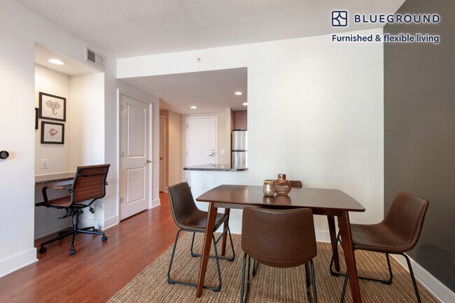 Photo - 415 L St NW Unit SI FL7-ID31