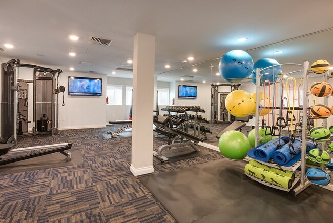 Photo - Mission Hills