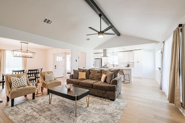 Building Photo - 6230 Rena St Unit ID1316407P