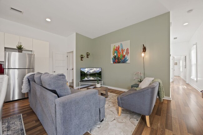 Photo - 906 Allene Ave SW Unit SI ID1609628P