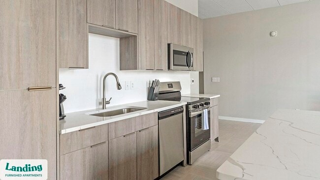 Photo - 600 19th St N Unit 204