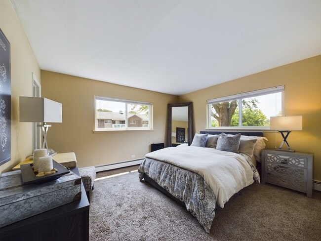 Photo - Renaissance at Carol Stream