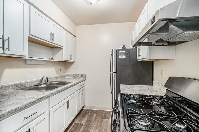 Photo - Concord Place Apartments