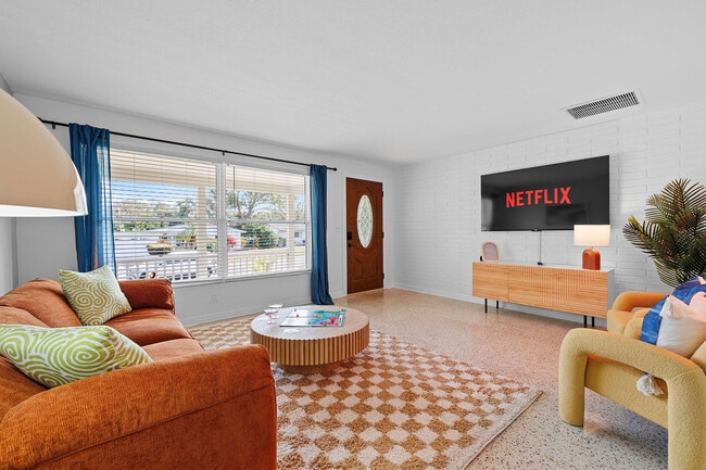 Photo - 1354 Chesterfield Dr Unit ID1039504P