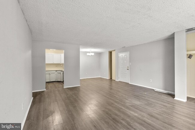 Photo - 4901A Dunbarton Rd