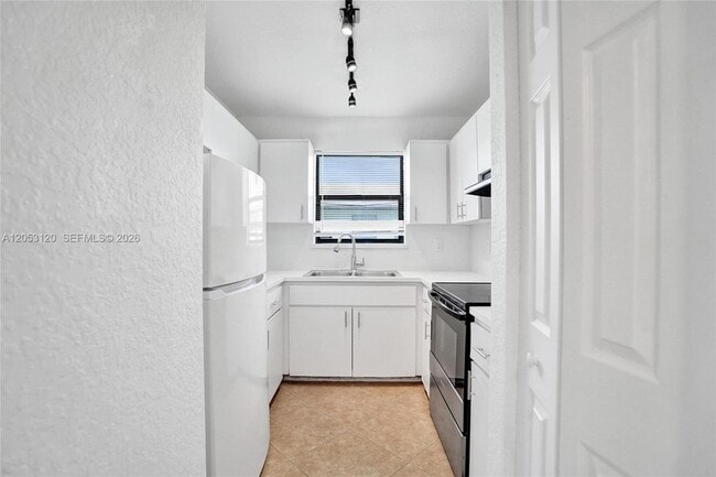 Photo - 2120-2122 Thomas Street Unit 2122 Unit 2122