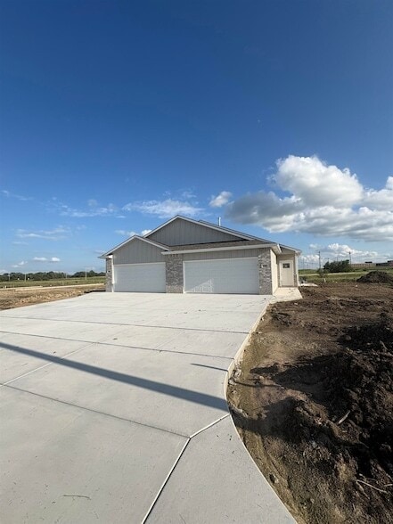 Photo - 12803 E Blake St