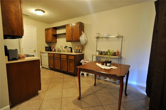 Photo - 1004 Verde Dr