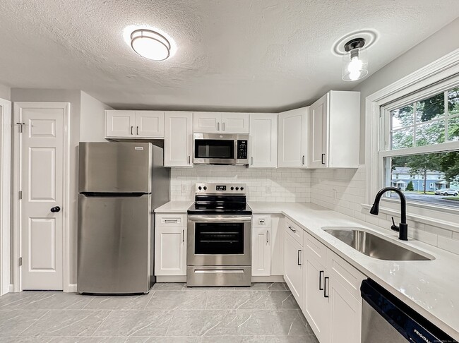 Photo - 85 Cold Spring Cir