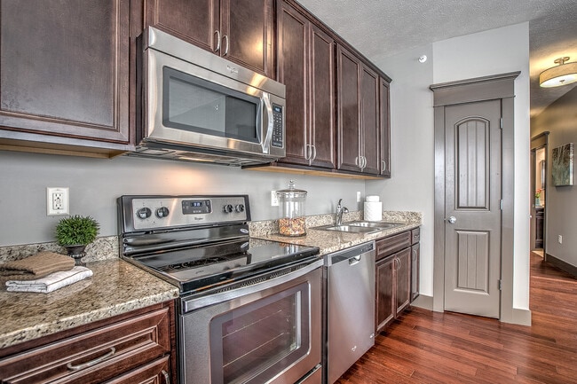 Photo - 1010 on the Lake