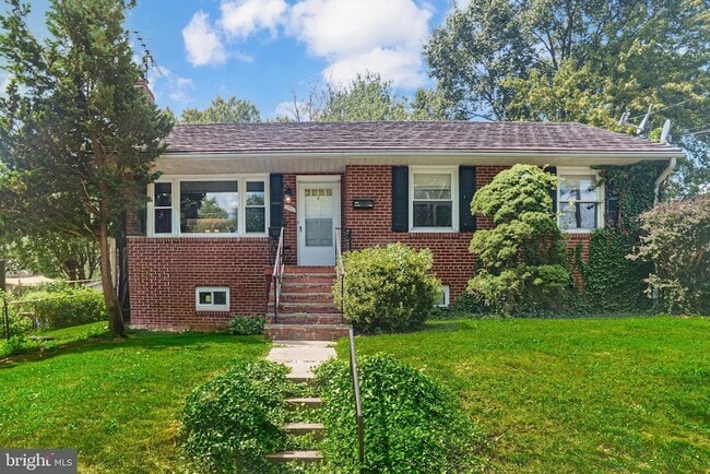 Building Photo - 10502 Glenhaven Dr