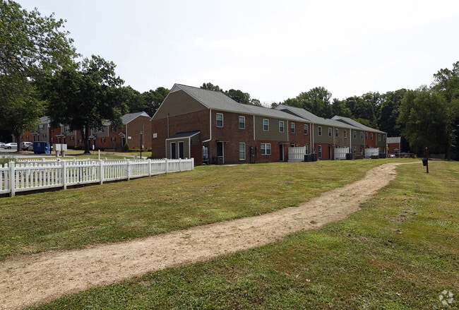 Walking Path - Vetra Forest Hills - Lexington Street