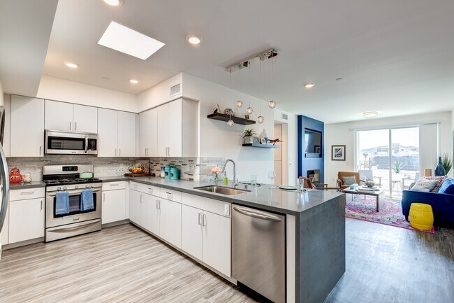 Photo - NOHO 55 Luxury Living