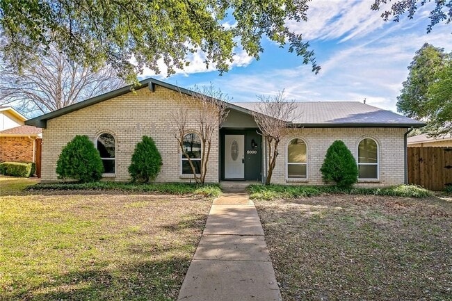 Photo - 5000 Goodwin Dr