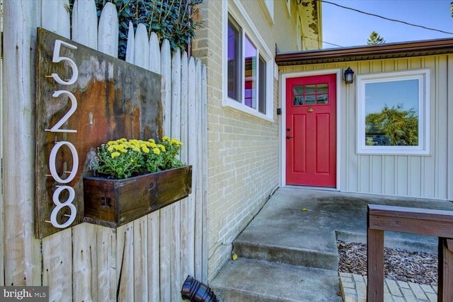 Photo - 5208 10th Pl S