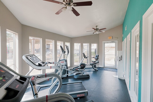 Photo - Kendall Manor Apartments