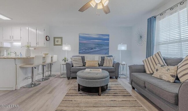 Building Photo - 17462 Front Beach Rd