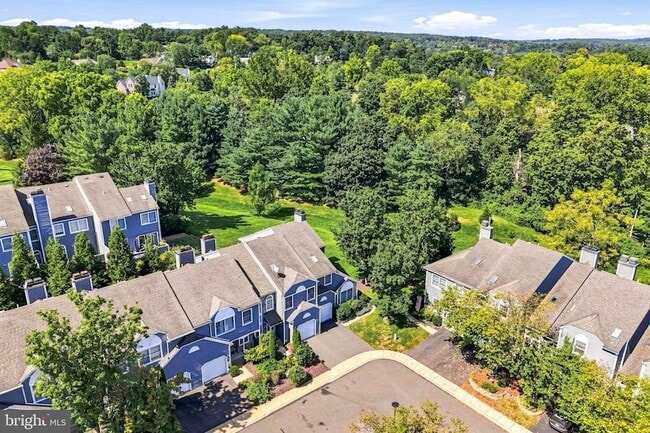 Photo - 103 Greenbrook Ct