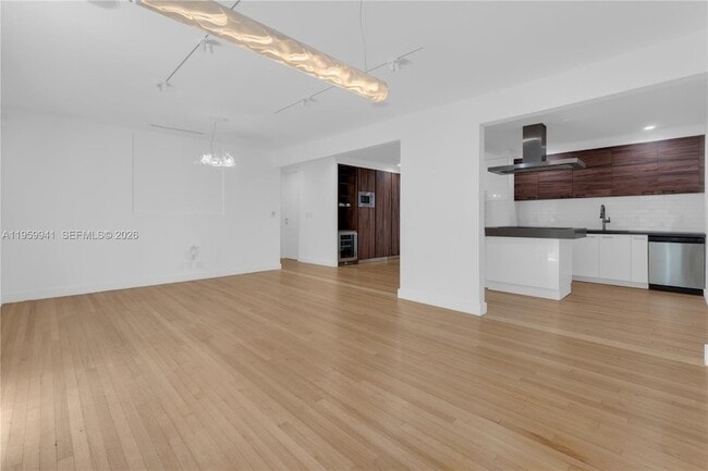 Photo - 1296 NE 99th St